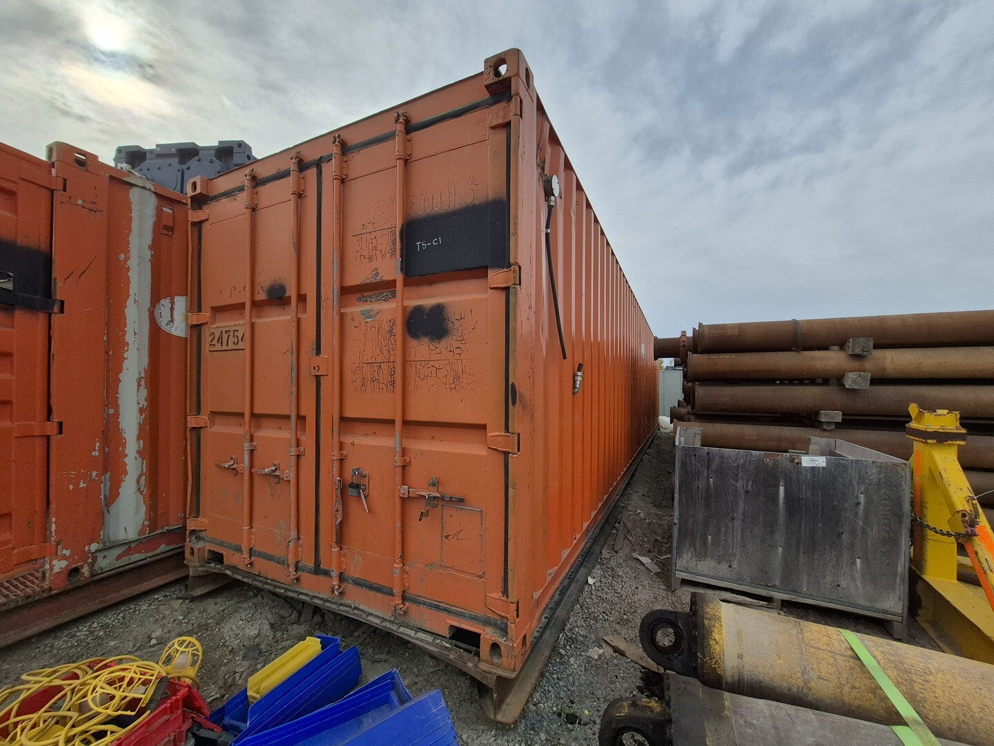 852406 (1) 40 ft Insolated Shipping Container - 24754 - Image 1